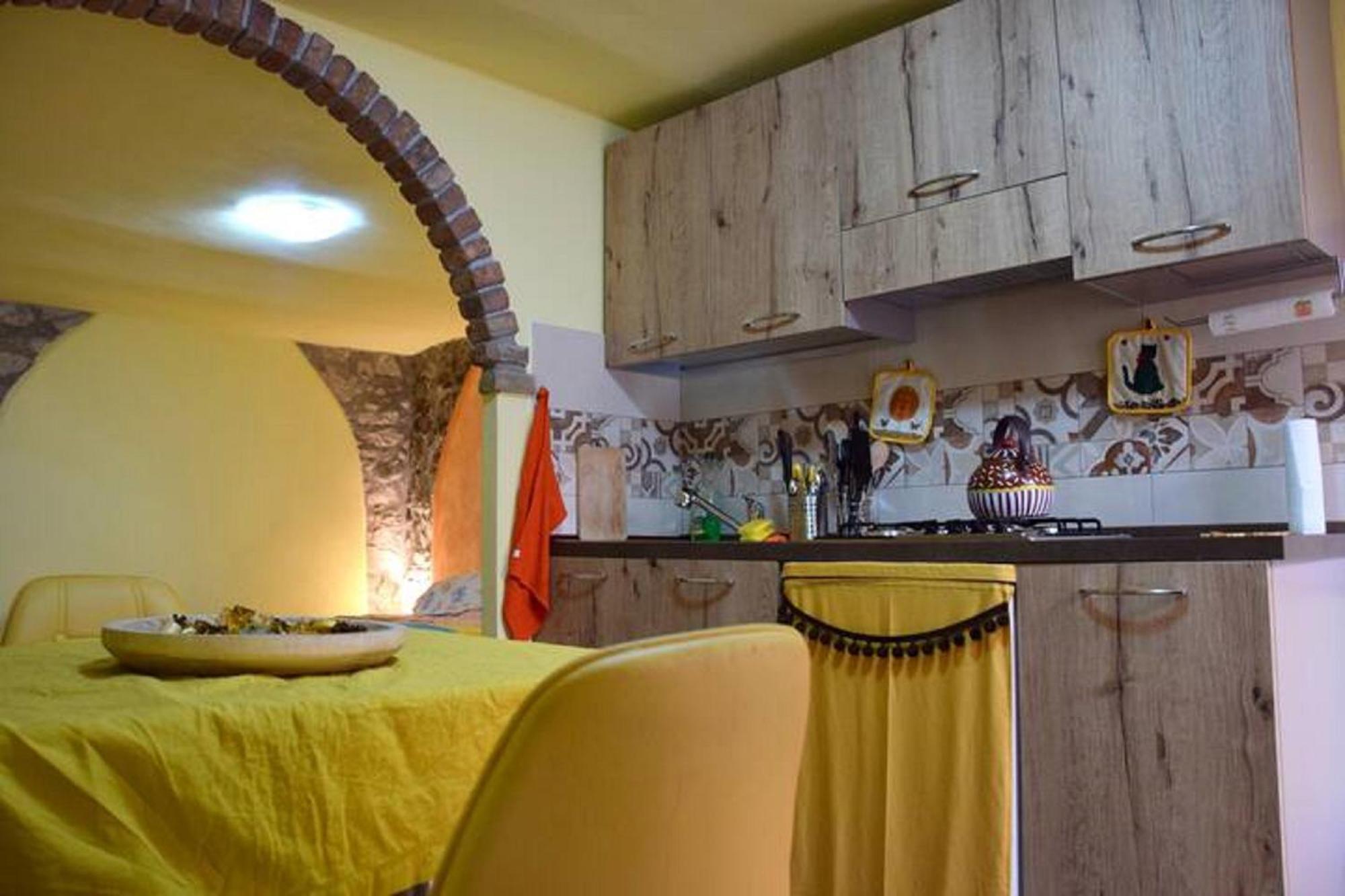 Agriturismo Su'E Lentu Боза Екстериор снимка